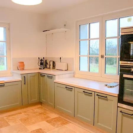 Дом отдыха Chaleureuse Dans Le Perche *