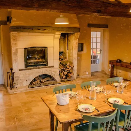 Дом отдыха Chaleureuse Dans Le Perche Val-au-Perche